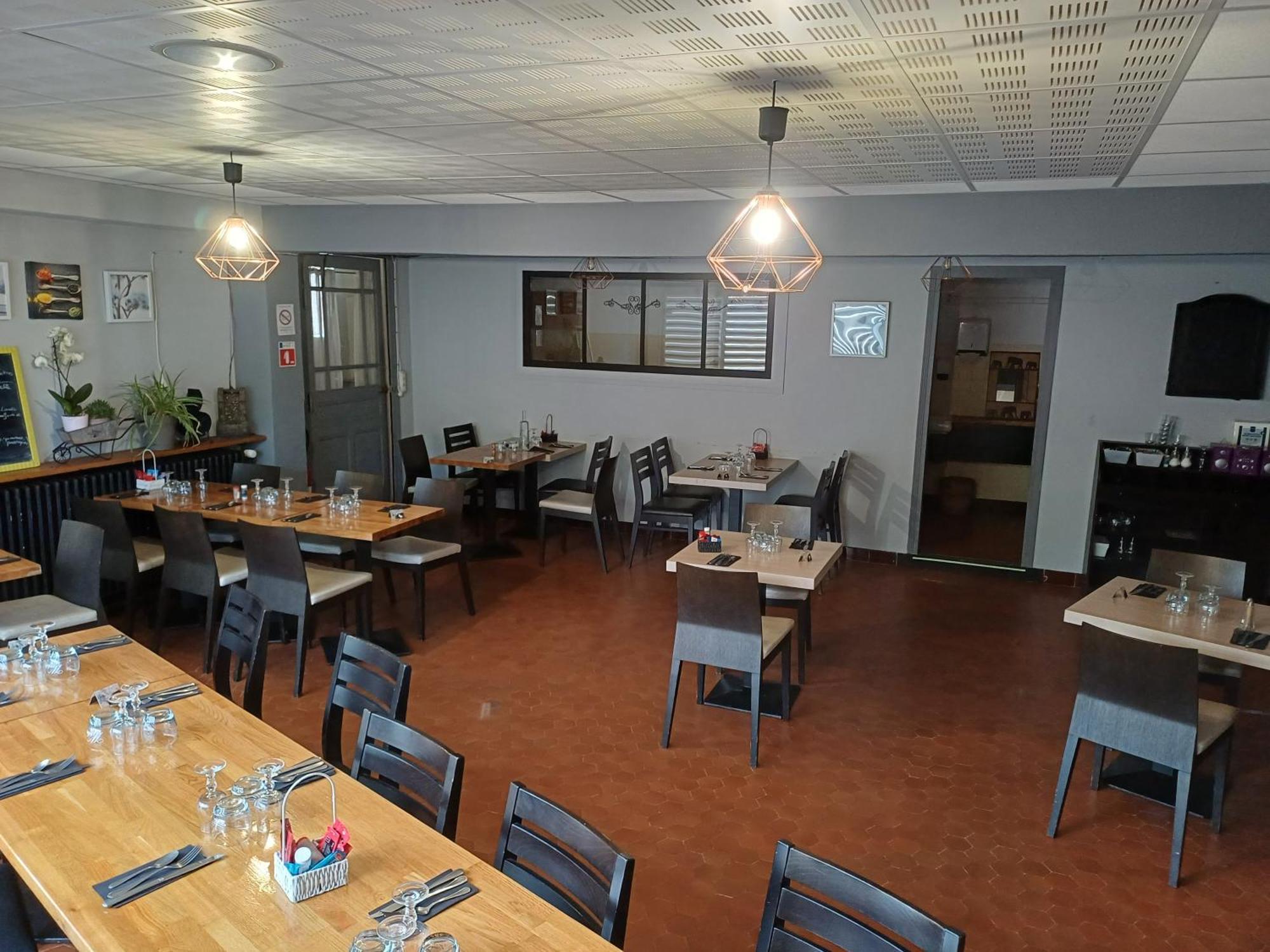 Auberge Des Platanes Villevocance Экстерьер фото